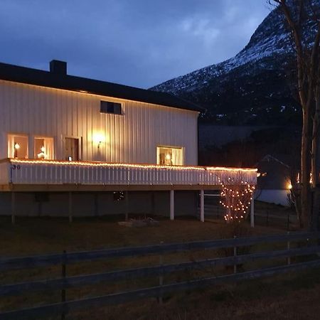 Вилла Grotfjord Тромсё Экстерьер фото